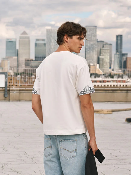 The Couture Club The Couture Club T-Shirt Cracked Emblem FW26 Off White