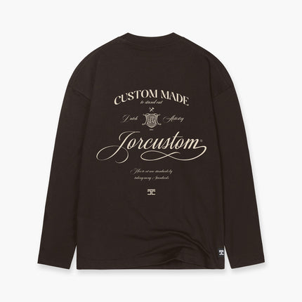 Jorcustom Jorcustom Longsleeve Handrscript SS26 Brown