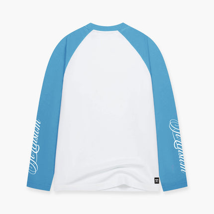 Jorcustom Jorcustom Longsleeve Raglan Sleeve Handscript 2.0 FW26 White/Bounty Blue