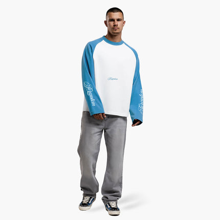 Jorcustom Jorcustom Longsleeve Raglan Sleeve Handscript 2.0 FW26 White/Bounty Blue