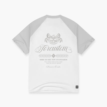 Jorcustom Jorcustom T-Shirt Raglan Handscript 2.0 FW26 White/Light Grey