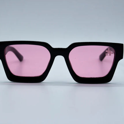 The Missing Piece The Missing Piece Sunglasses Classic Black/Pink